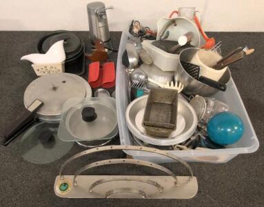 Large Mixed Kitchenware Lot &ndash; CorningWare Blue Cornflower, Pressure Cooker, Soda Siphon, Bakeware