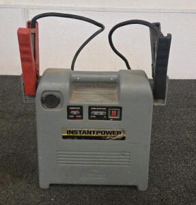 Schumacher Instant Power IP-4251 1100 Peak Amp Portable Jump Starter 12V DC Power Source (Plugged In and Seems To Charge)