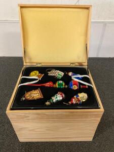 Thomas Pacconi Museum Series 31 Hand-Blown Glass Christmas Ornaments w/ Wooden Chest