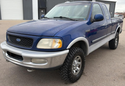 1997 FORD F-250 - 4X4!