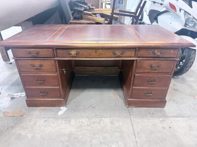 Traditional Executive Pedestal Desk, 9 Drawers, Leather Inlay, Locking Drawer, 60"x32" w/ Keys