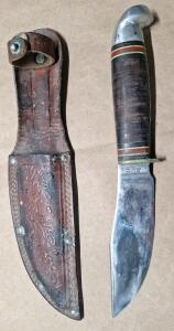 (1) Vintage Western L88 - 4-1/2" Fixed Blade Knife W/Sheath