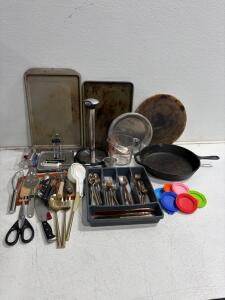 Lodge 10.25" Cast Iron Skillet, Silpat Mat, Bakeware, Farberware, Utensils, Kitchenware Lot