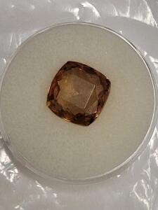 (1) Natural Color-Changing Cushion Cut Faceted Alexandrite Gemstone