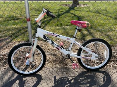 AVIGO 2Hot 18 BMX Freestyle Bike, 18" Wheels, Pegs, White/Pink Graphics, Single Speed. Please inspect in person.
