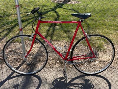 Schwinn World Tourist Road Bike, Red, 10-Speed, 27" Wheels, Steel Frame. Please inspect in person