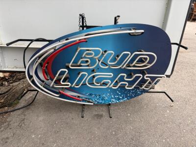 Bud Light Splash Neon Beer Sign, 32"x17", White/Red/Blue Tubes, UL Listed, Hanging Chain. Powers on.