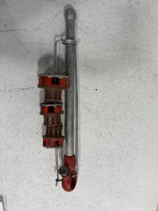 RIDGID Manual Pipe Threader Set w/ 1", 3/4", 1/2" NPT Dies, Ratchet Handle, Made in USA