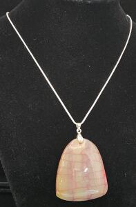 (1) 116.50 Ct. Yellow Red Dragon Veins Agate Gemstone .925 Necklace