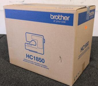 Brother Innov-&iacute;s NX-200 Computerized Sewing Machine, 49 Stitches, LCD Display, Accessories, Foot Pedal