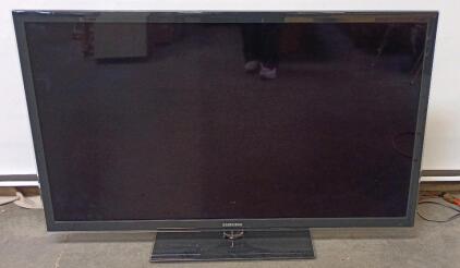 Samsung 60-Inch LED 1080p TV, HDMI x4, Stand, 2010, Serial Z2B83CKZ500719L