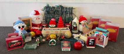 Large Lot Hallmark Keepsake & Precious Moments Boxed Ornaments, Crocheted Figures, 25+ Pcs
