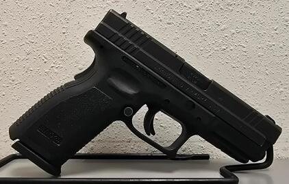 Springfield Armory XD-40 .40 S&W Pistol, 4" Barrel, Black, Serial US492015