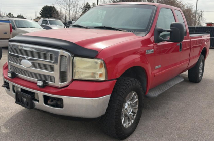 2005 FORD F-250 - 4X4 - DIESEL!