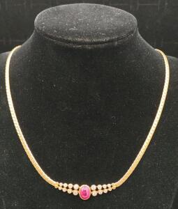 18-Karat Yellow Gold Necklace Featuring a Ruby & Diamonds, Presented in a Box From the Luxury Jeweler Leicht