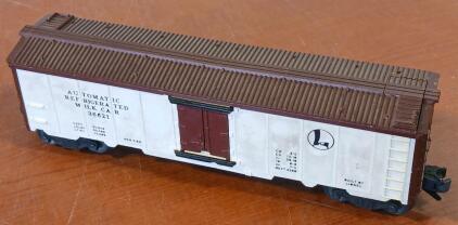Vintage Model Train - Lionel Postwar Santa Fe Refrigerator Car