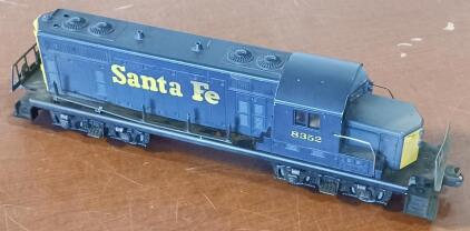 Vintage Model Train - Lionel 8352 Santa Fe GP-20 Diesel Engine
