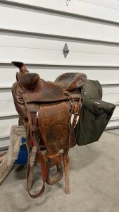 Vintage 1960s-70s 16&rdquo; Western Trail Saddle