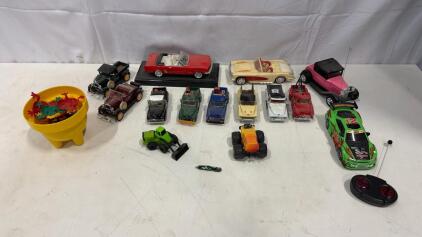 Die-Cast Model Cars Collection &ndash; Classic & Vintage, Multiple Scales, RC Car Included, Mixed Lot