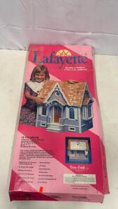 Dura-Craft Lafayette LF140 1:12 Scale Dollhouse Kit, 4 Rooms, 20"x20.5"x14", 1992 Victorian