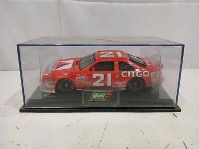 Ford CITGO Racing Car Diecast Model, Revell 1:24 Scale, Michael Waltrip