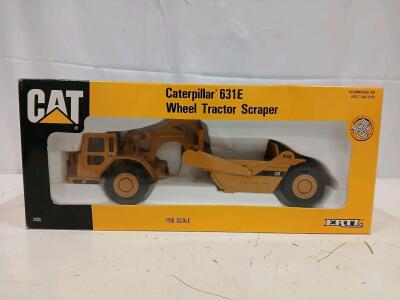 Caterpillar 631E Diecast Wheel Tractor Scraper, 1/50 Scale, ERTL