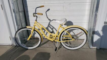 Schwinn Yellow Cruiser Bicycle, 26" Wheels, Single-Speed