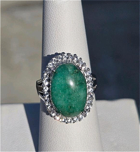 Emerald Ring, 10 ct Dyed Green Beryl, Sterling Silver, Size 8, Serial: GGA CC 8005