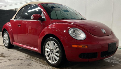 2008 VOLKSWAGEN BEETLE - 96K MILES! CONVERTIBLE!