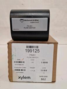 (1) Xylem-McDonnell & Miller FS251 General Purpose Flow Switch
