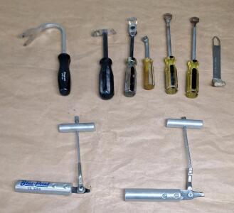 Lot Of (9) Assorted Automotive Windshield Removal / Installation Tools