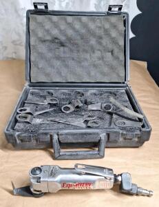 (1) Air Windshield Removal Tool W/ Case & Assorted Blades