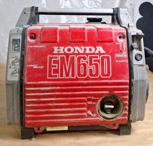 (1) Honda EM650 Gas Generator