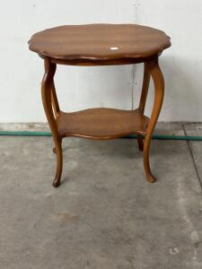 Vintage Wooden Side Table with Scalloped Edge, Cabriole Legs, and Lower Shelf &ndash; 20"x26"