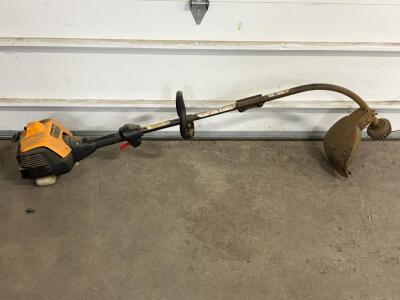 Poulan PRO PP338PT 33cc Gas Curved Shaft String Trimmer, 17" Cutting Width, 2-Cycle Engine. Good compression.