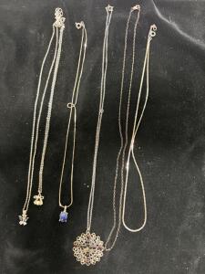 Lot Vintage Style Pendant Necklaces &ndash; Silver & Gold Tone Chains, Art Glass & Faux Pearl