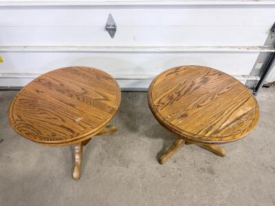 Pair of 24" Round Oak Pedestal End Tables &ndash; Medium Finish, 22" Height, Classic 4-Leg Base