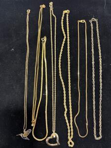 Gold Chains and Necklaces Lot &ndash; 7 Pieces, 3 Pendants (Heart, Hummingbird, Solitaire), 18 inch