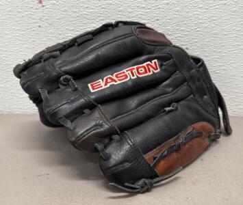 Easton Redline R13 13" Outfield Baseball/Softball Glove, Basket Web, Black/Brown, Adult Size