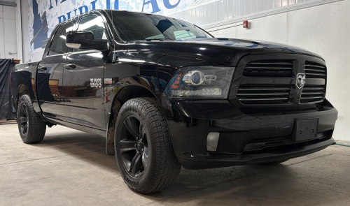 2014 RAM 1500 - 4X4!