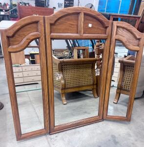 Tri-Fold Oak Dresser Mirror, Three Panel, Swiveling Sides, Traditional Arched Wood Frame, 54"x48"