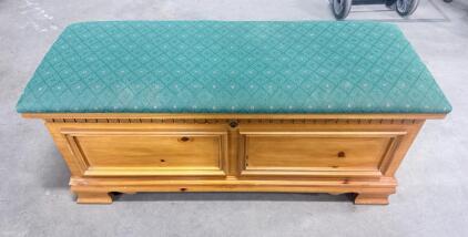 Lane Virginia Maid Cedar Hope Chest Bench, Upholstered Seat, "Aroma-Tite" Construction, 46"x17"x19"
