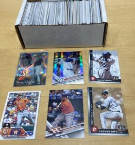 Box of MLB Baseball Cards ( Numerous HOF and Star Players ) 300+ Cards