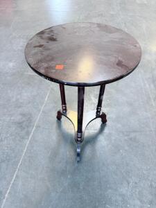 Round Wood Accent Table, 15" Diameter x 27" Height, Tripod Base, Mahogany Finish