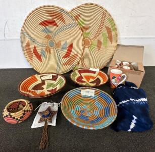 African Handwoven Basket Collection, 6 Mugs, Beaded Star Ornament & Blue and Wite Cloth, Excellent