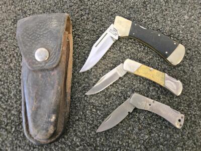 Sharptooth 11-396 Japan, Bear MGC USA, Rostfrei Lockback Folding Knives, Leather Sheath
