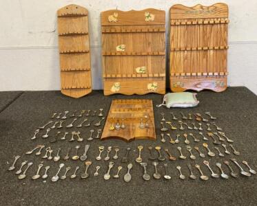 Large Collection 90+ Vintage Souvenir Collector Spoons w/ 4 Wooden Display Racks, US & Intl.
