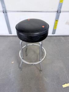 Chrome Bar Stool with Black Vinyl Seat, Fixed, 30" Height, Round Footrest
