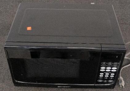 Emerson MW9255B Countertop Microwave, 0.9 cu ft, 900W, Digital Touchpad, Black, July 2020