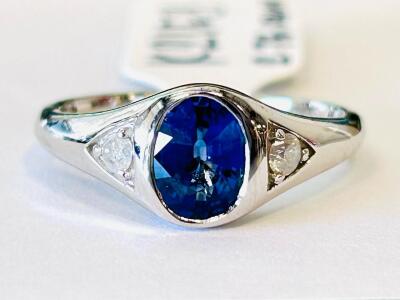 Sterling Silver Ring, 1.38ct Oval Blue Sapphire, 0.13ct Trillion Diamonds, 2.76g, K21E3 (Size 6-3/4)